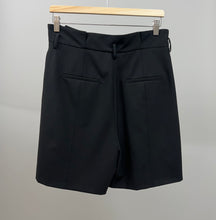 Load image into Gallery viewer, IRO CARRINA SHORT BLACK