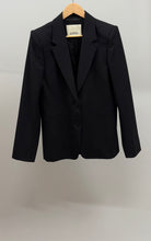 Load image into Gallery viewer, IM REVA JAKNA CRNA