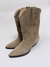 Load image into Gallery viewer, IM DUERTO ČIZME TAUPE