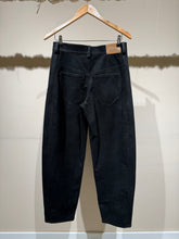 Load image into Gallery viewer, ISABEL MARANT BELKY HLAČE BLACK