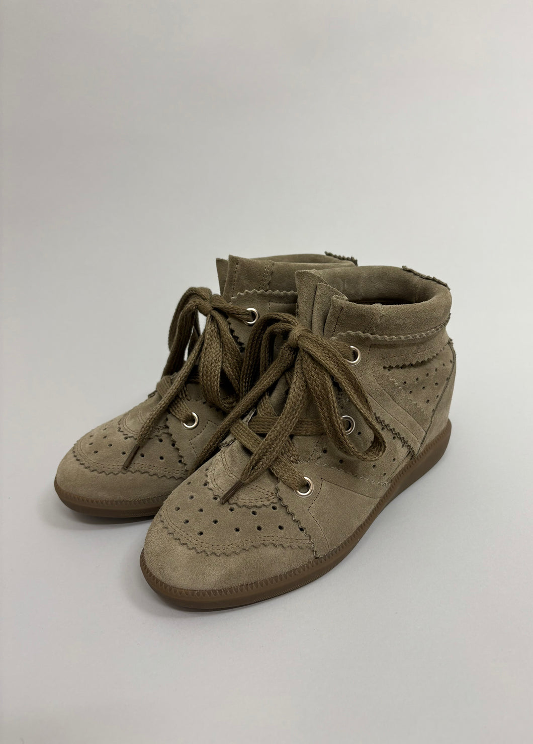 ISABEL MARANT BOBBY SNEAKERS TAUPE