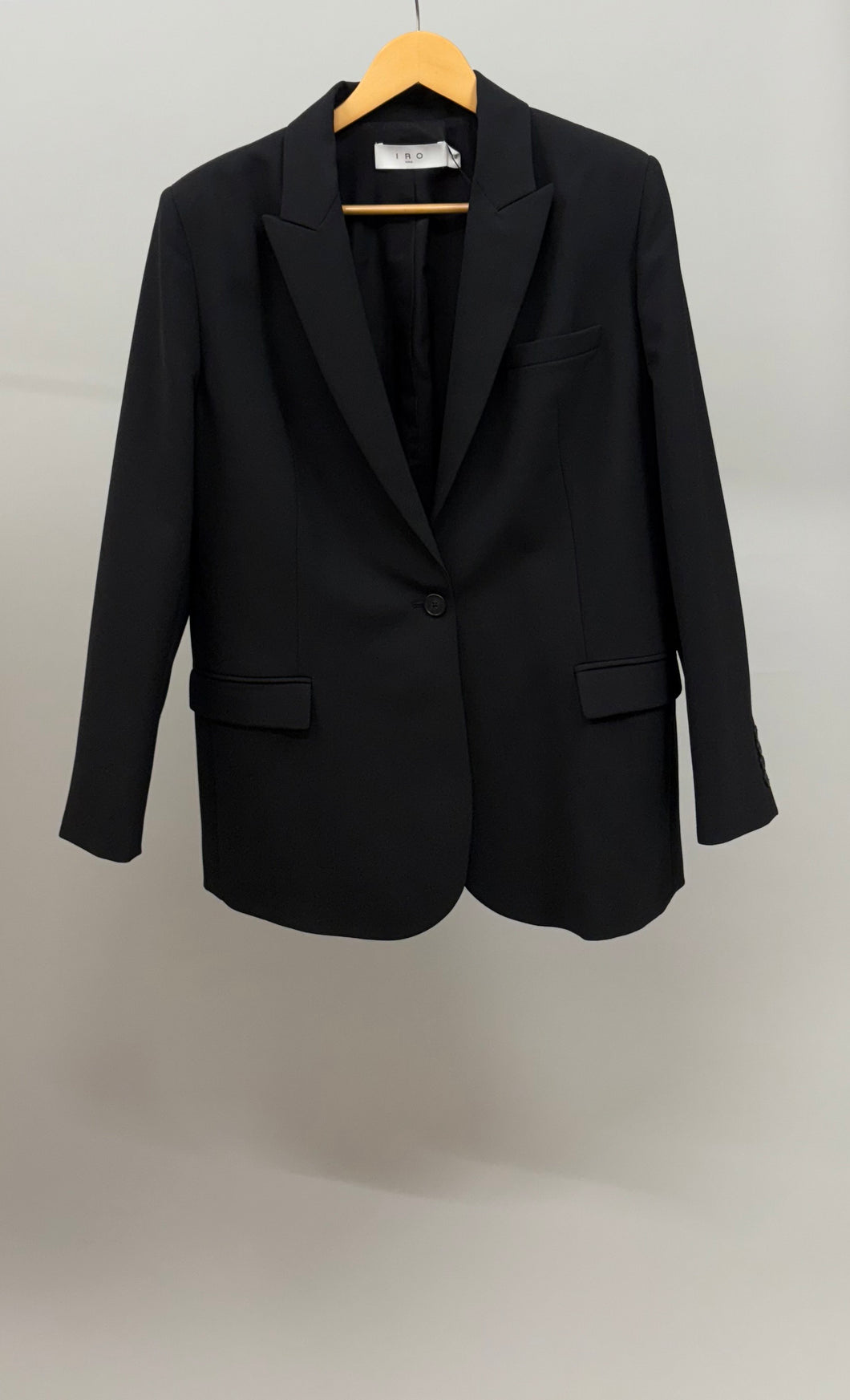 IRO CHALAN JAKNA BLACK