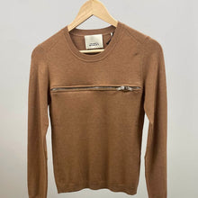 Load image into Gallery viewer, IM GIO PULLOVER CAMEL Size 36
