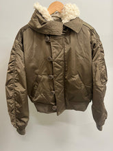 Load image into Gallery viewer, IM ELISA KAPUT KHAKI
